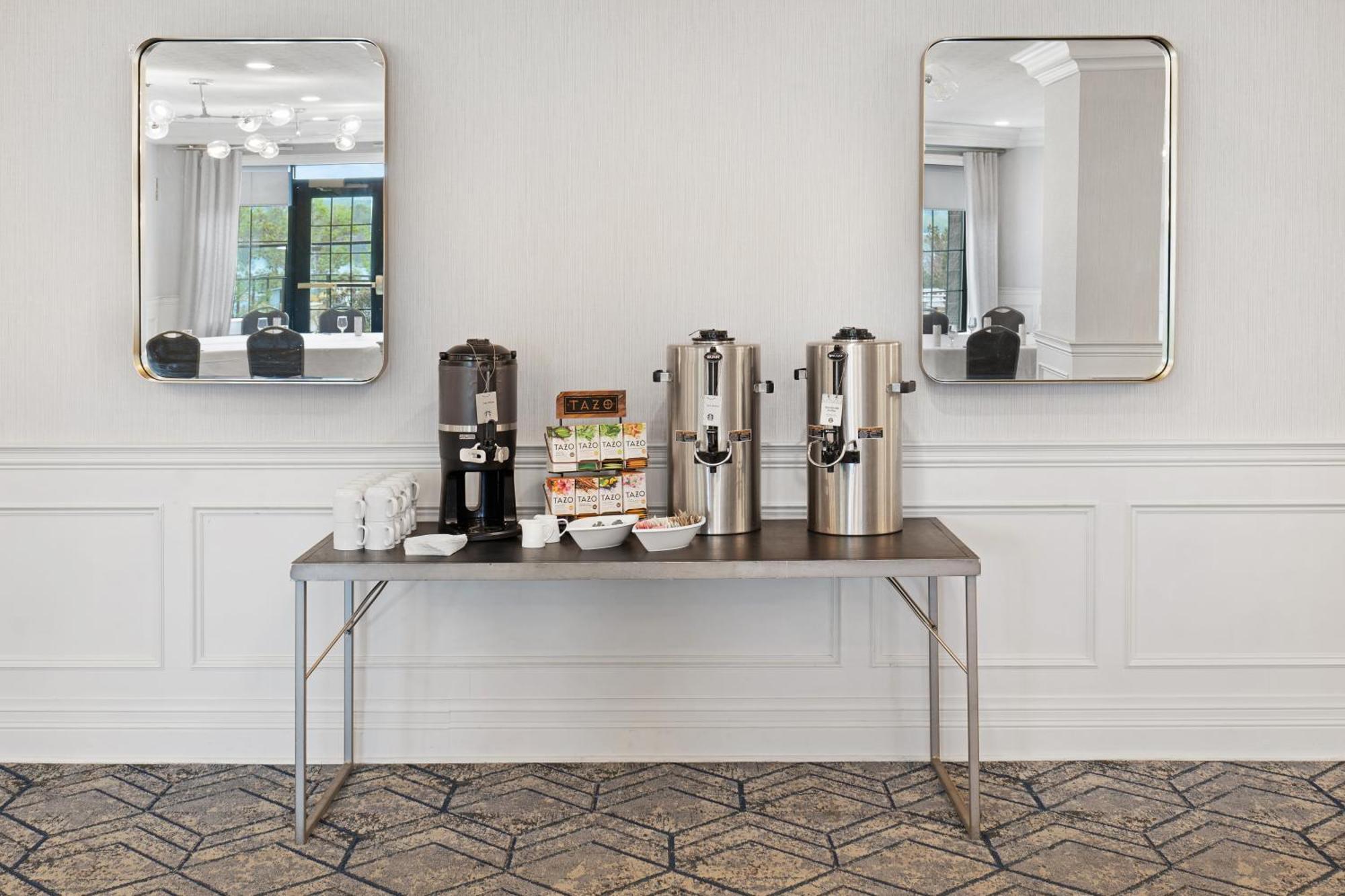 Delta Hotels By Marriott Fredericton Zewnętrze zdjęcie
