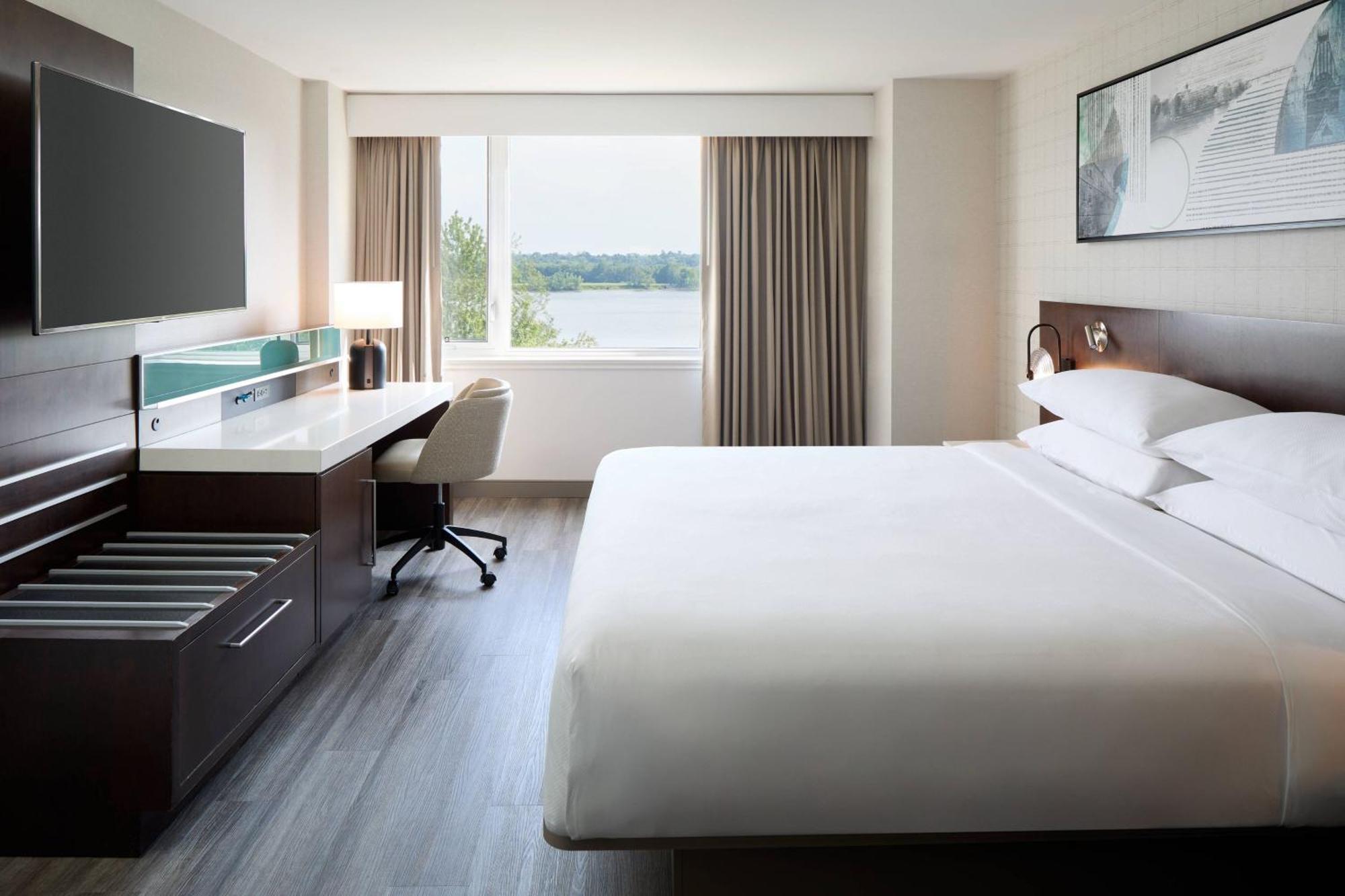 Delta Hotels By Marriott Fredericton Zewnętrze zdjęcie