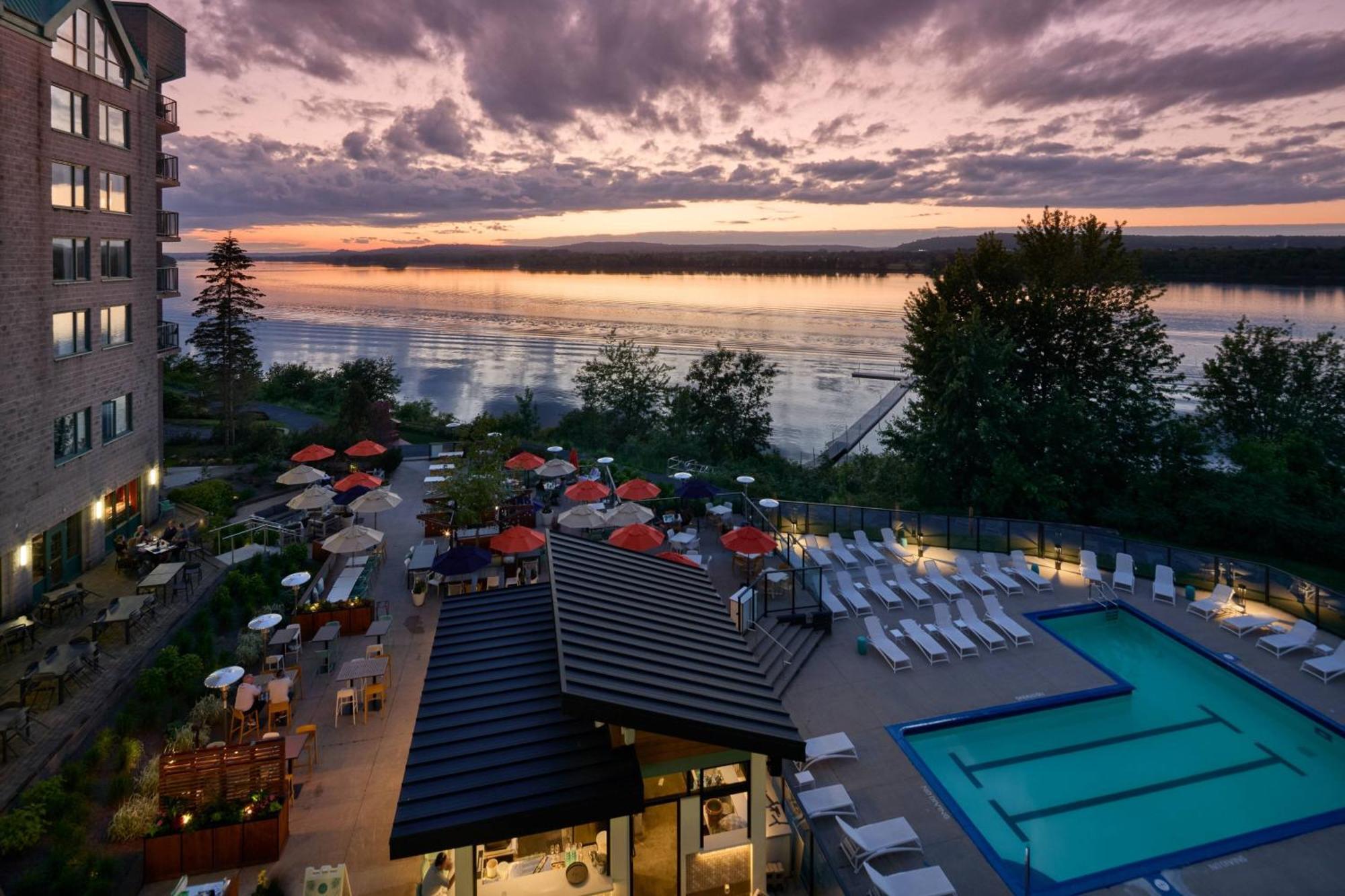 Delta Hotels By Marriott Fredericton Zewnętrze zdjęcie